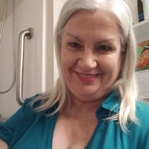 Meet your Posher, Max